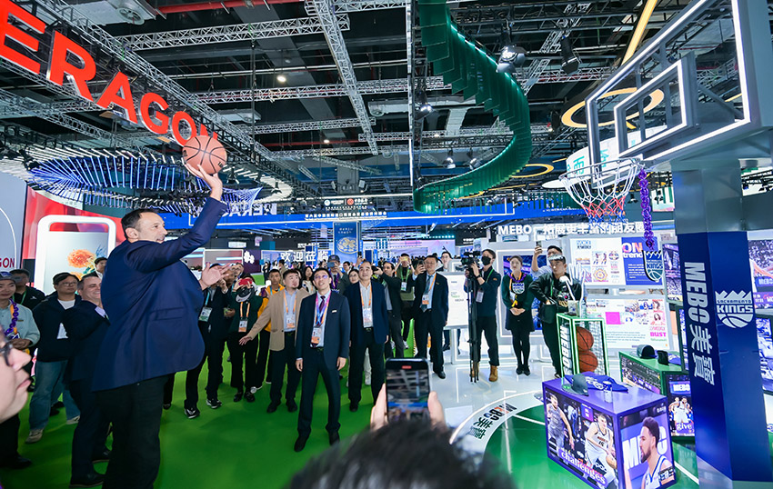 风险久久久久久亚洲精品影院