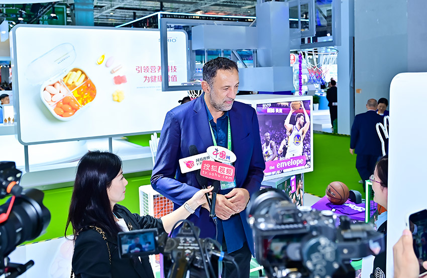 风险久久久久久亚洲精品影院