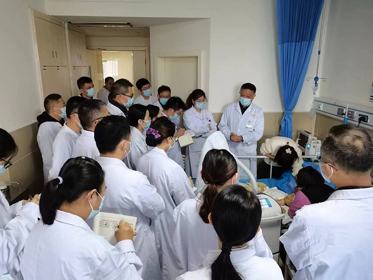 风险久久久久久亚洲精品影院