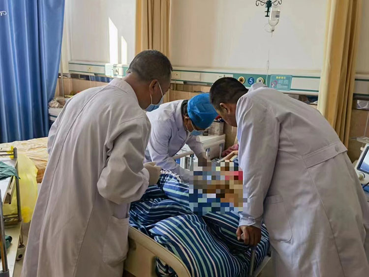 风险久久久久久亚洲精品影院