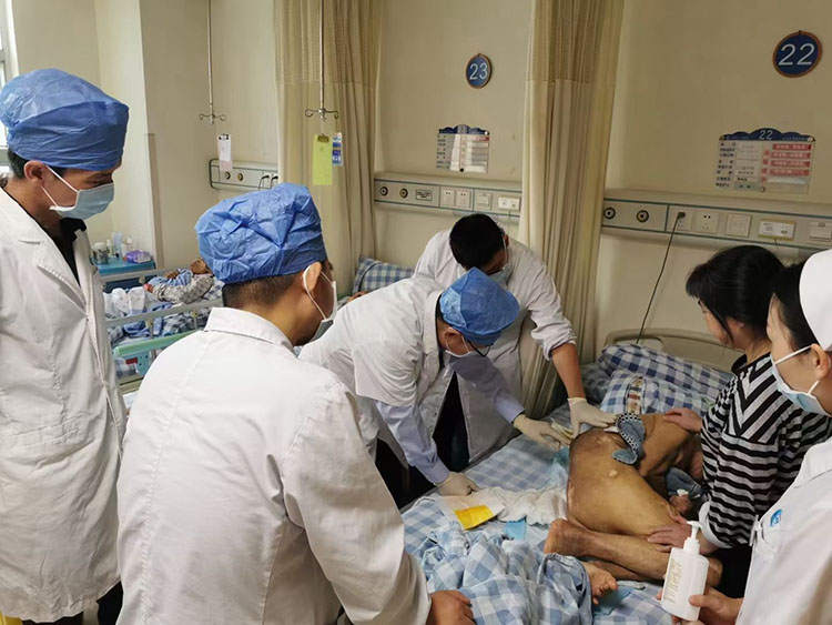 风险久久久久久亚洲精品影院