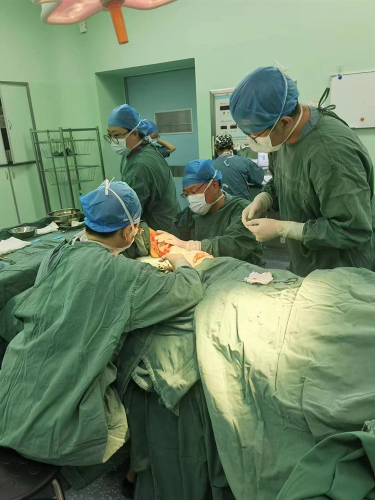 风险久久久久久亚洲精品影院