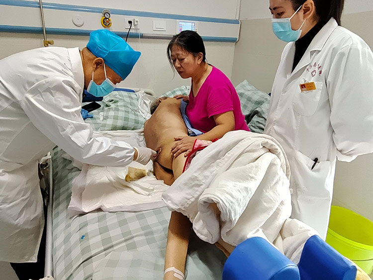 风险久久久久久亚洲精品影院