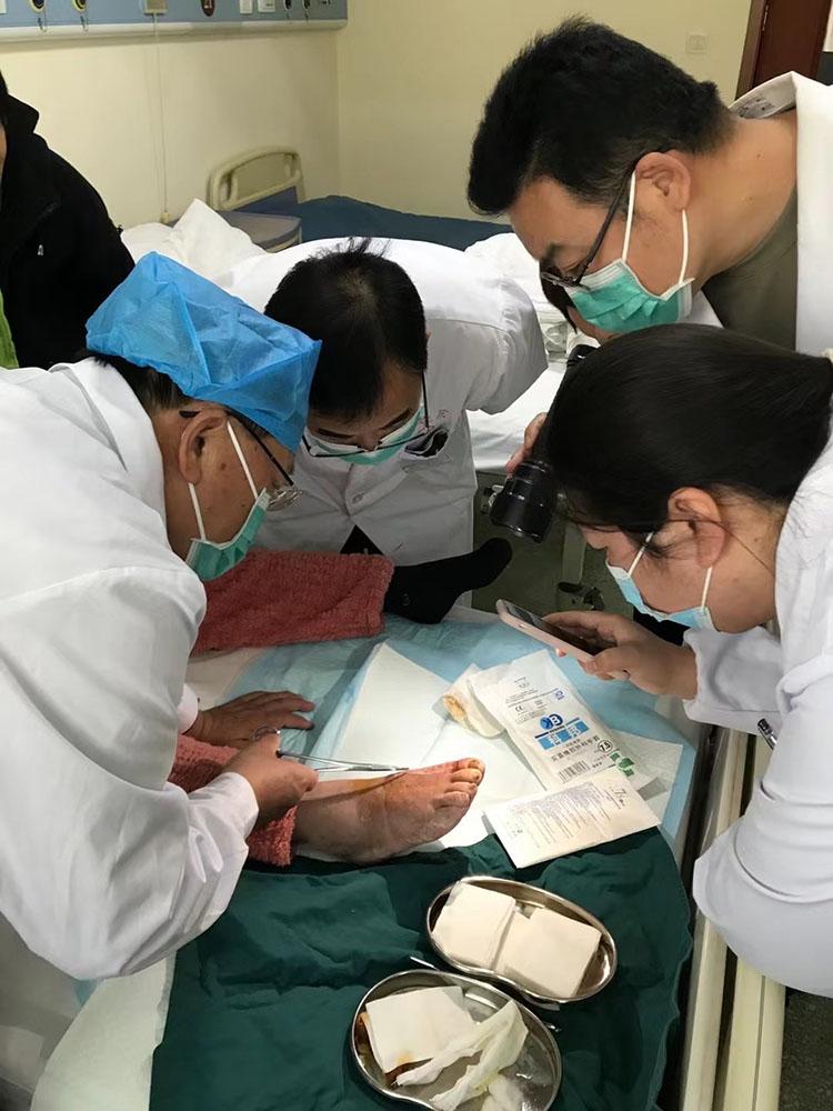 风险久久久久久亚洲精品影院