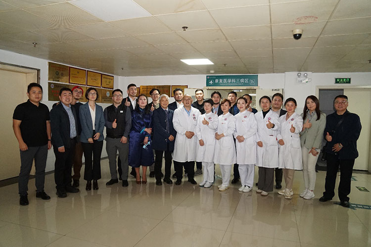 风险久久久久久亚洲精品影院