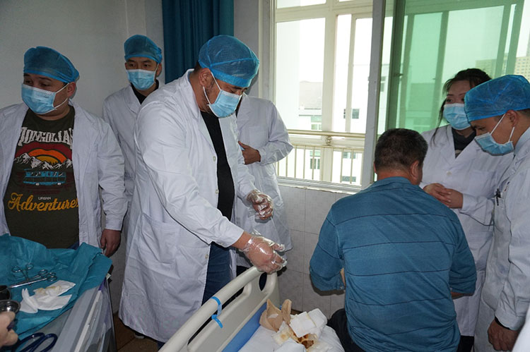 风险久久久久久亚洲精品影院