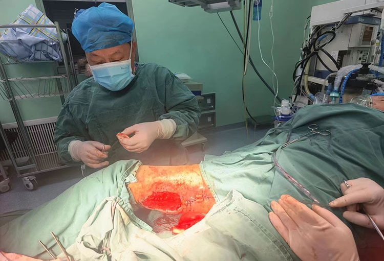 风险久久久久久亚洲精品影院