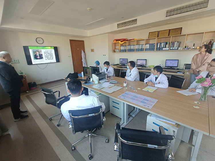 风险久久久久久亚洲精品影院