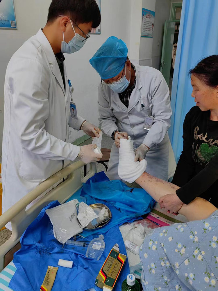 风险久久久久久亚洲精品影院