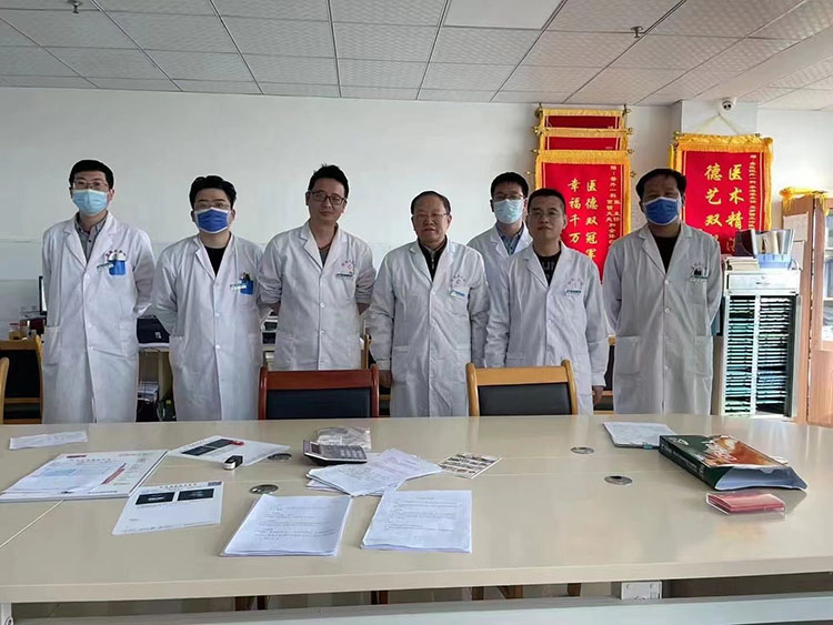 风险久久久久久亚洲精品影院