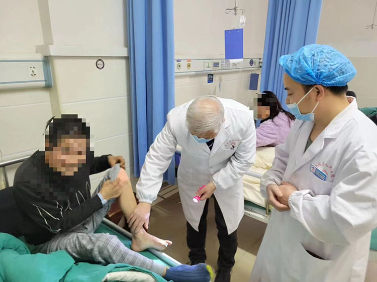 风险久久久久久亚洲精品影院