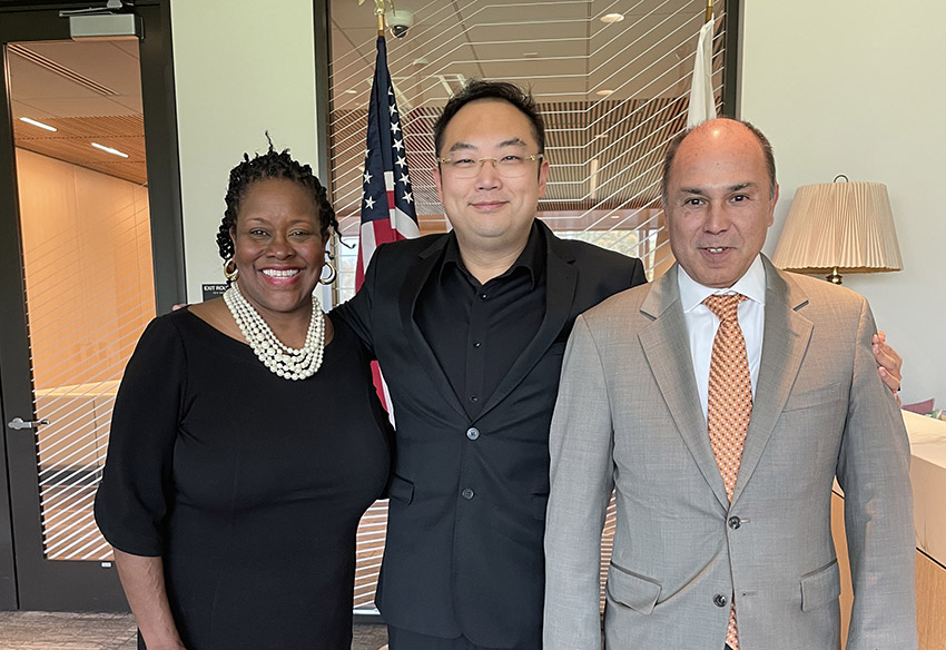 风险久久久久久亚洲精品影院