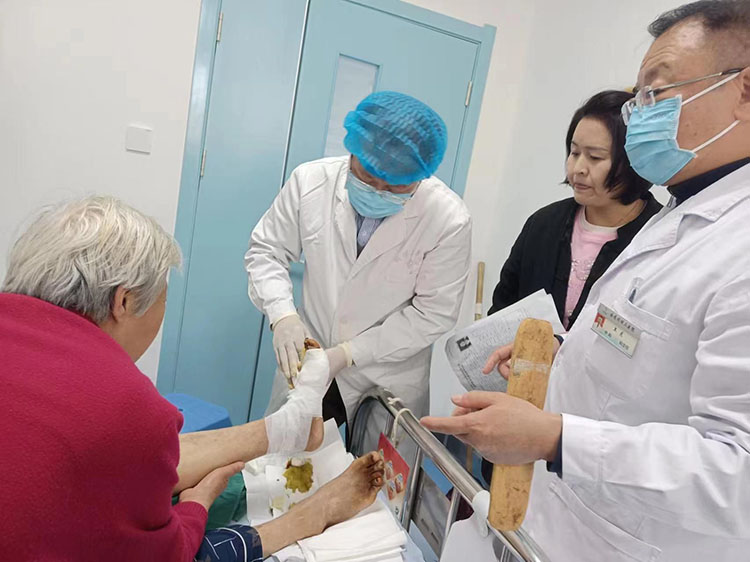 风险久久久久久亚洲精品影院