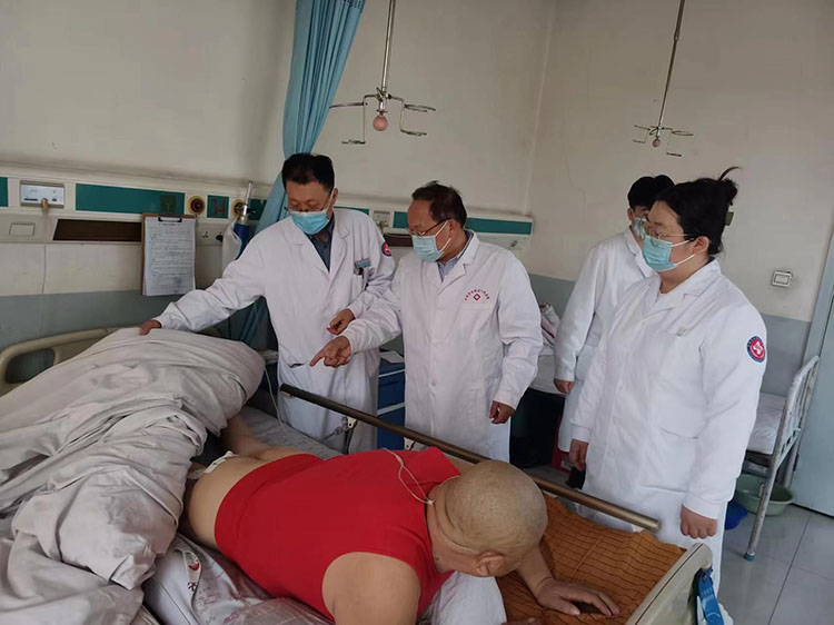 风险久久久久久亚洲精品影院