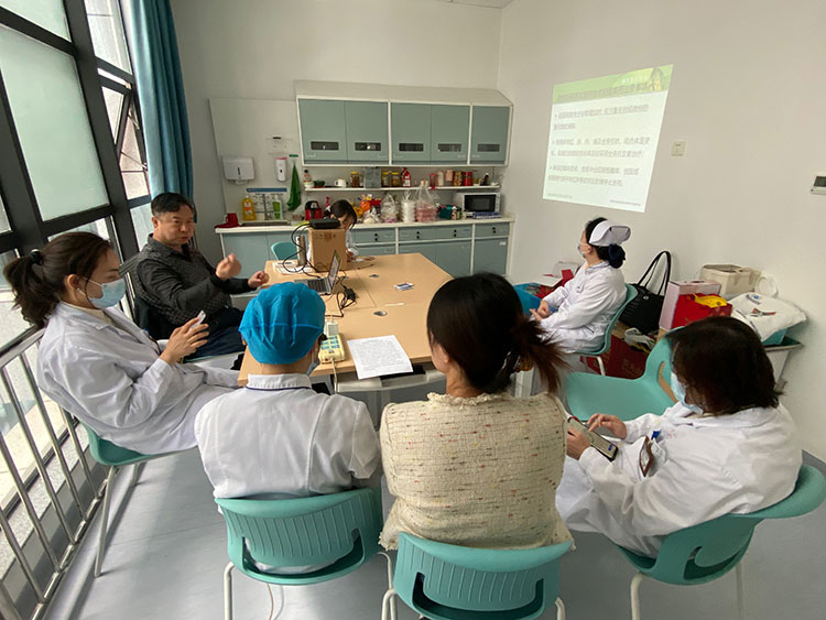 风险久久久久久亚洲精品影院