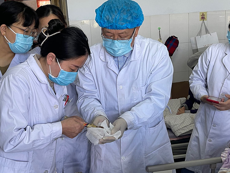 风险久久久久久亚洲精品影院