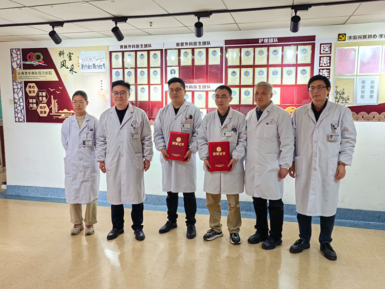 风险久久久久久亚洲精品影院