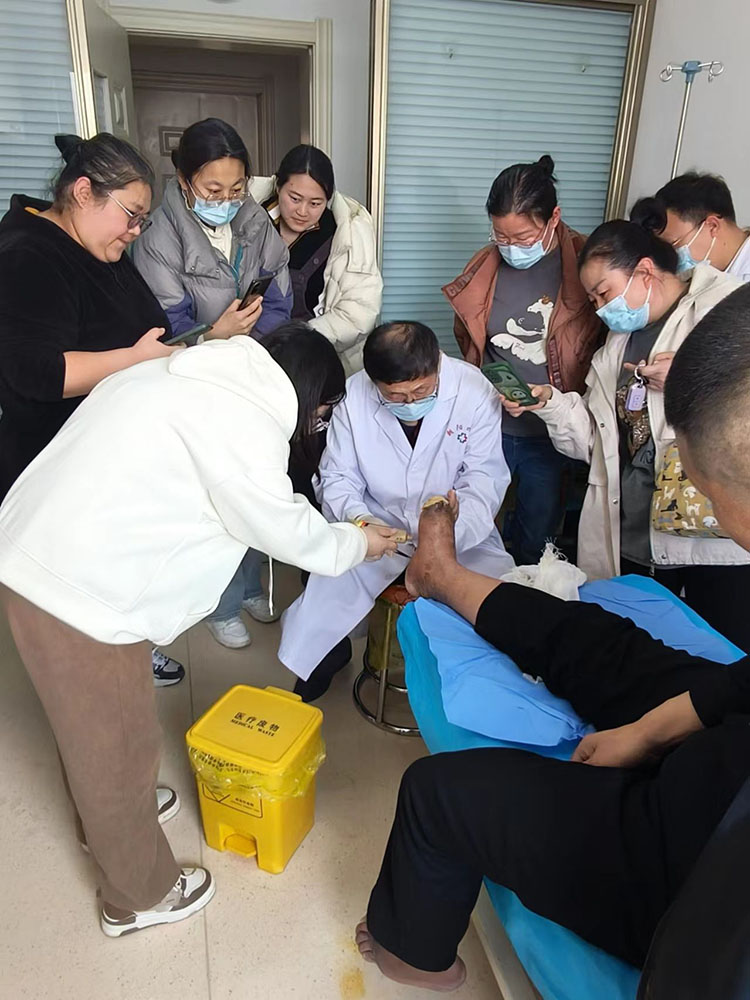 风险久久久久久亚洲精品影院