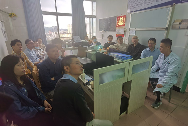 风险久久久久久亚洲精品影院