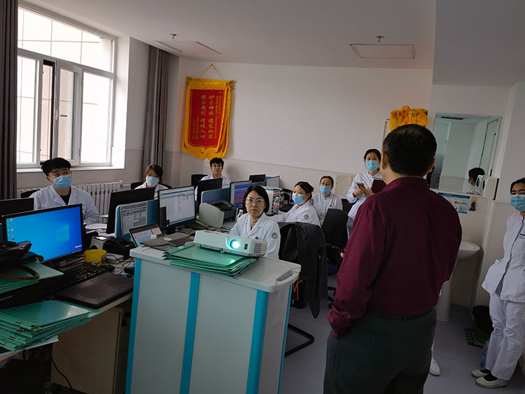 风险久久久久久亚洲精品影院