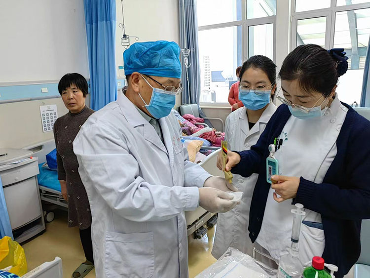 风险久久久久久亚洲精品影院