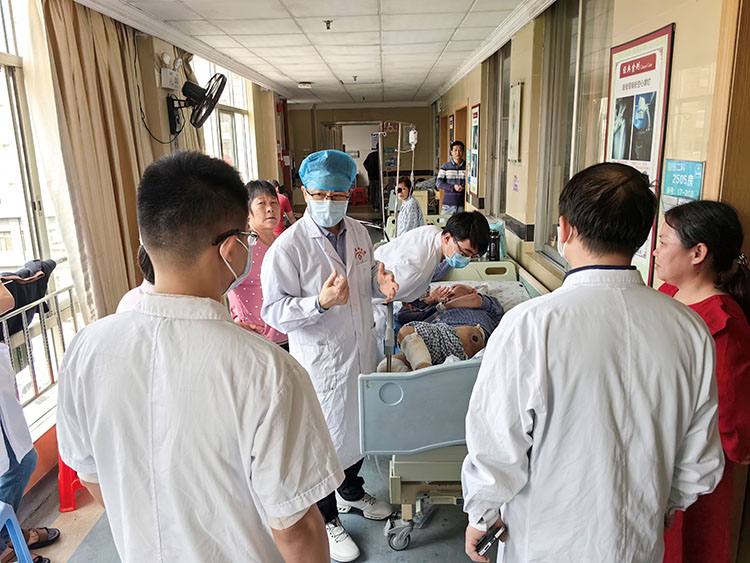 风险久久久久久亚洲精品影院