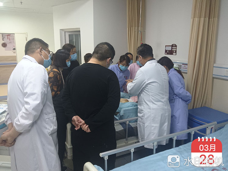 风险久久久久久亚洲精品影院