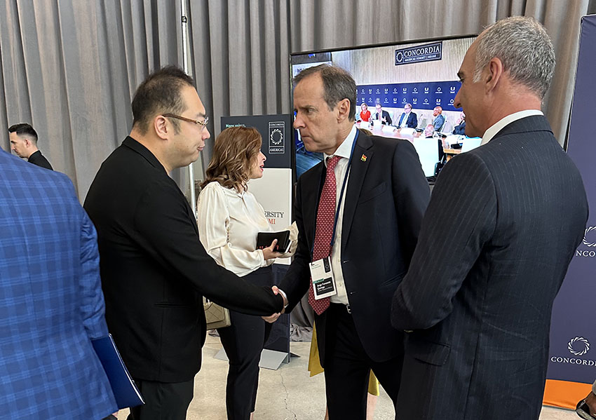 风险久久久久久亚洲精品影院