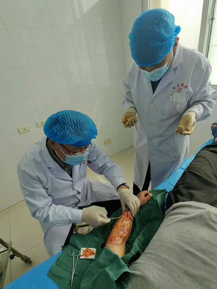 风险久久久久久亚洲精品影院