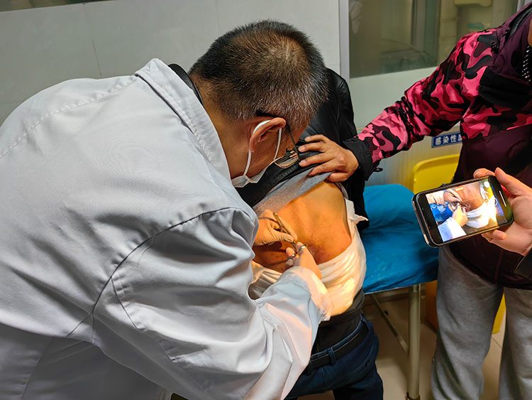 风险久久久久久亚洲精品影院