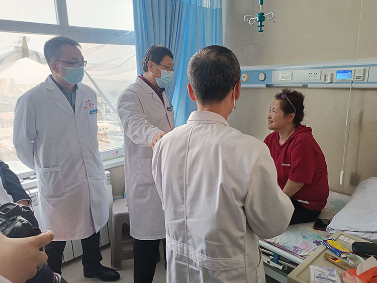 风险久久久久久亚洲精品影院