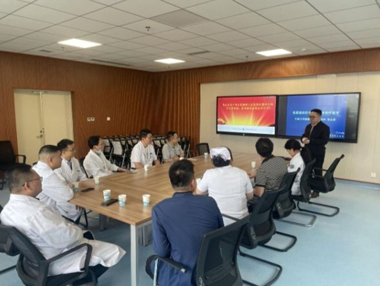 风险久久久久久亚洲精品影院