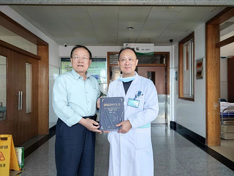 风险久久久久久亚洲精品影院