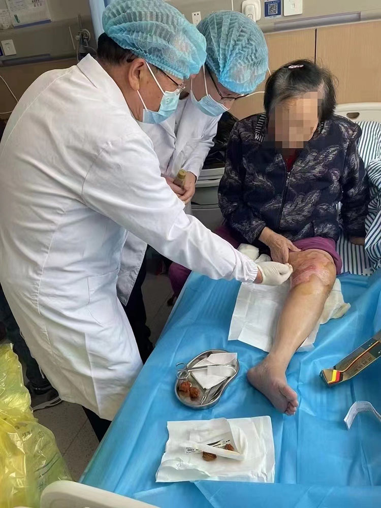 风险久久久久久亚洲精品影院