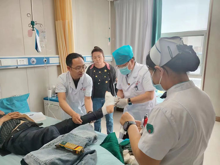 风险久久久久久亚洲精品影院