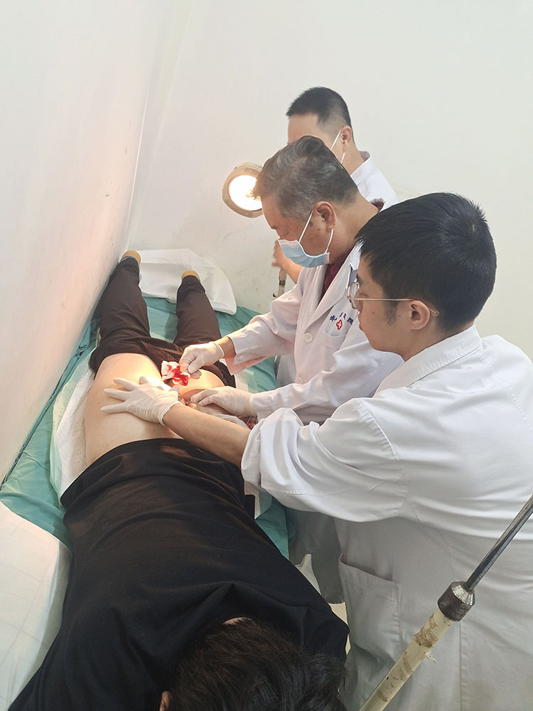 风险久久久久久亚洲精品影院