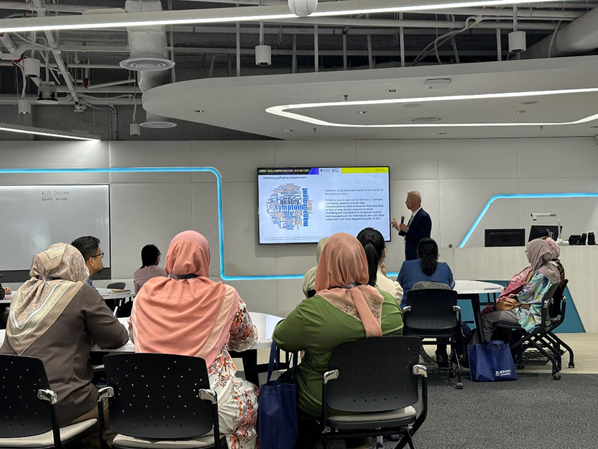 风险久久久久久亚洲精品影院