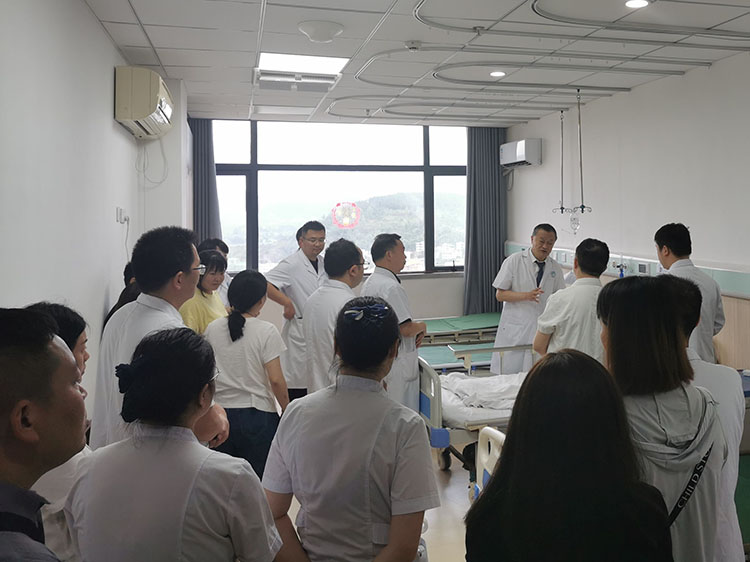 风险久久久久久亚洲精品影院