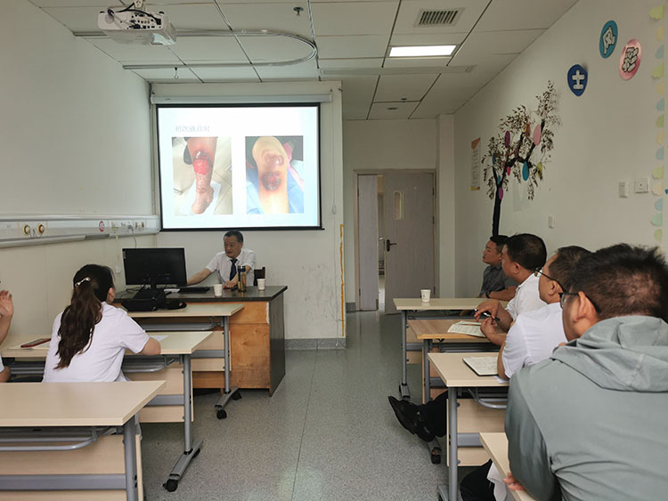 风险久久久久久亚洲精品影院