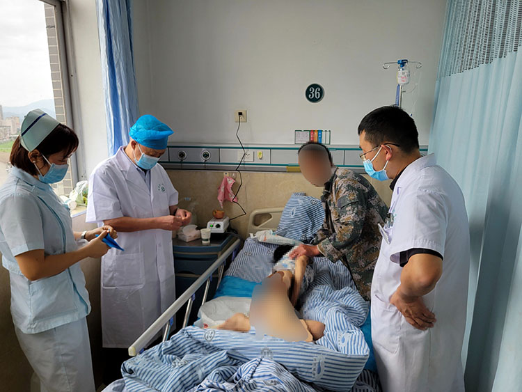 风险久久久久久亚洲精品影院