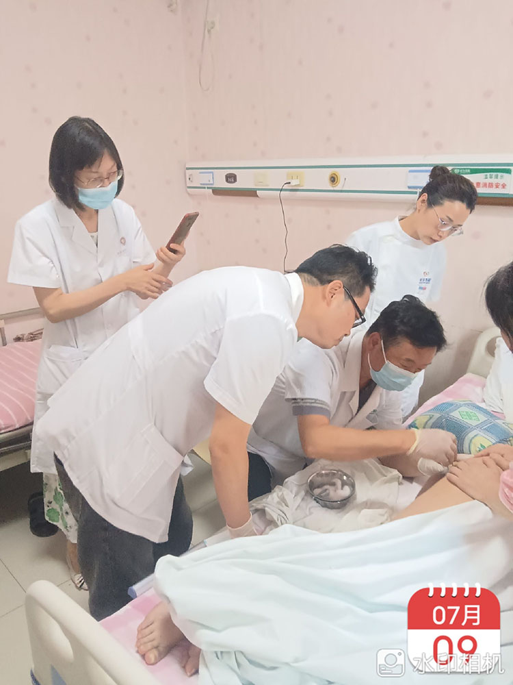 风险久久久久久亚洲精品影院