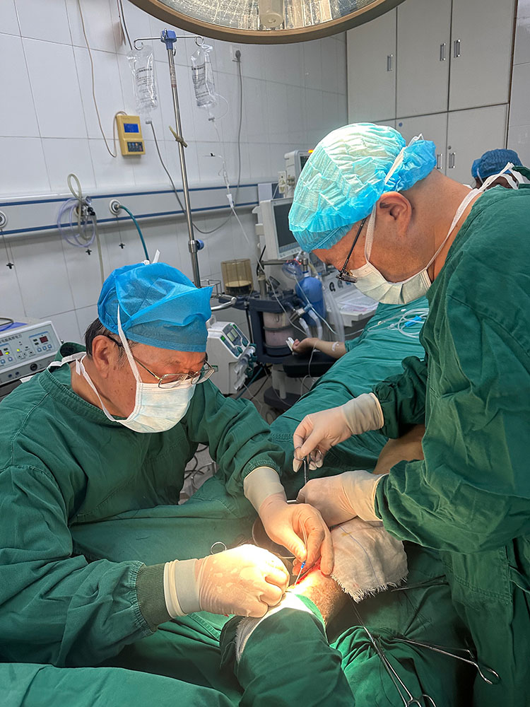 风险久久久久久亚洲精品影院