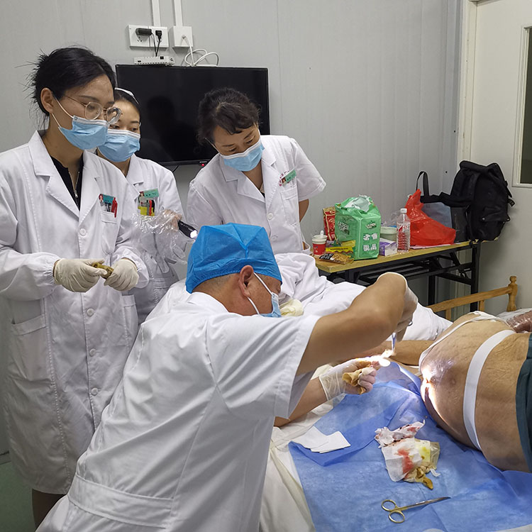 风险久久久久久亚洲精品影院