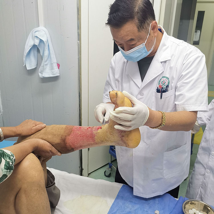 风险久久久久久亚洲精品影院