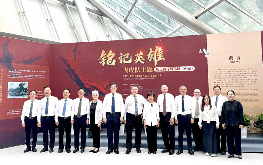 风险久久久久久亚洲精品影院