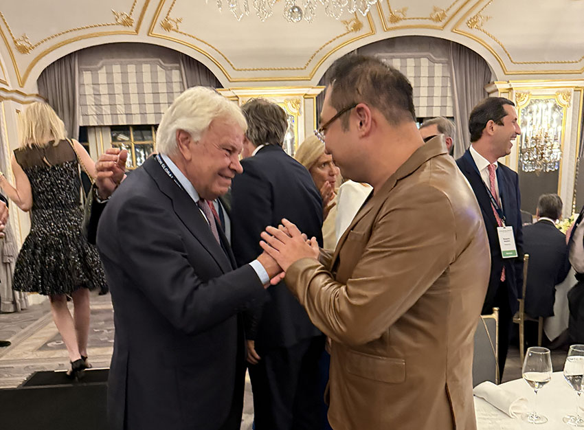 风险久久久久久亚洲精品影院