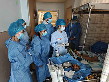 风险久久久久久亚洲精品影院