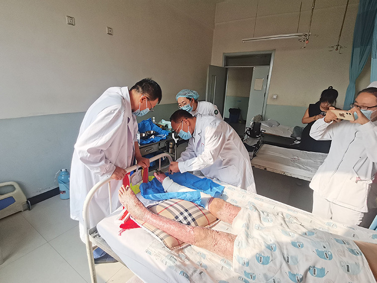 风险久久久久久亚洲精品影院