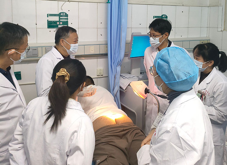 风险久久久久久亚洲精品影院