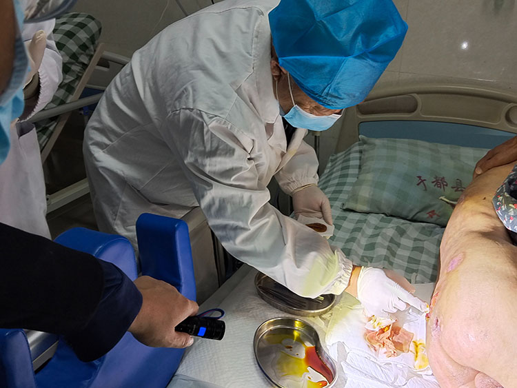 风险久久久久久亚洲精品影院